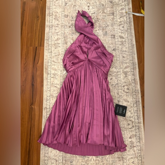 Lulus Renlee Purple Halter Pleated Mini Dress Size XXS Wedding Guest Sexy Satin - Picture 2 of 11